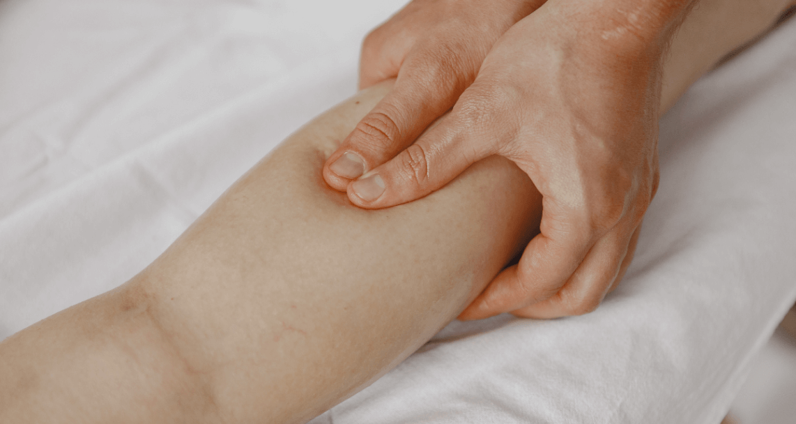 <div element-id="2821"><b element-id="2820"><br element-id="2819"></b></div><b>Massage Techniques for Pain Relief </b>